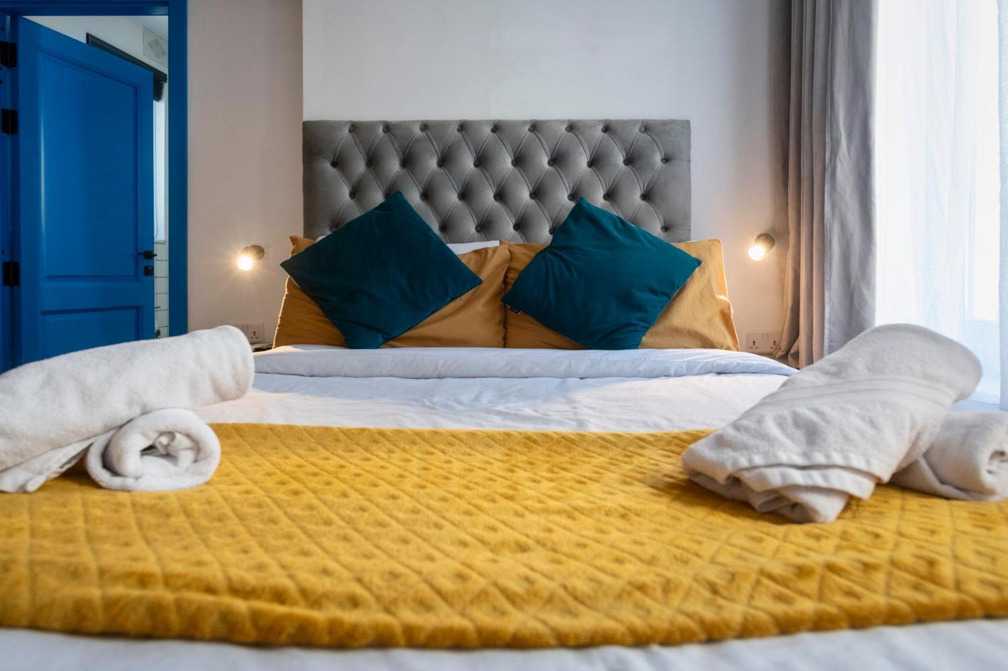 Mandera'S Boutique Suites & Dorms La La Valletta Esterno foto