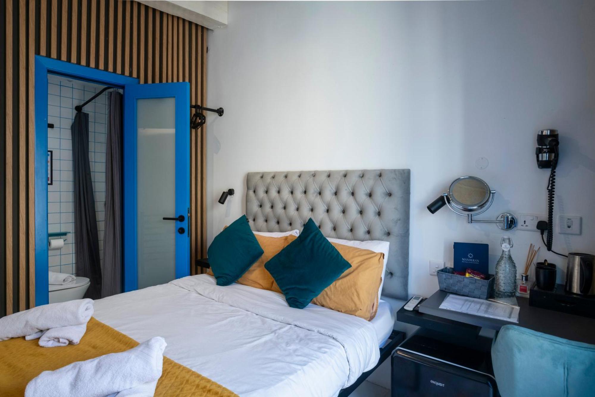 Mandera'S Boutique Suites & Dorms La La Valletta Esterno foto