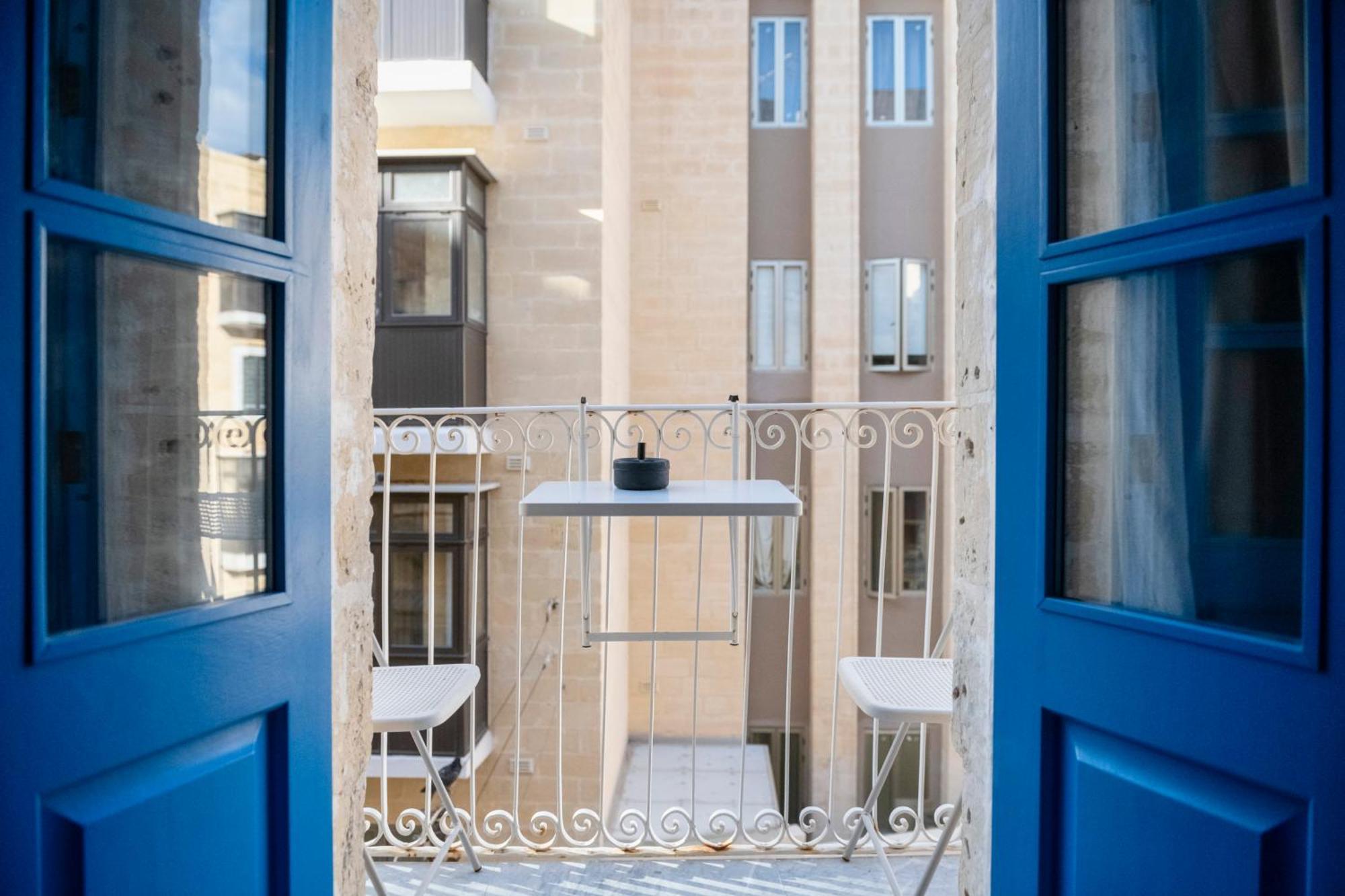Mandera'S Boutique Suites & Dorms La La Valletta Esterno foto
