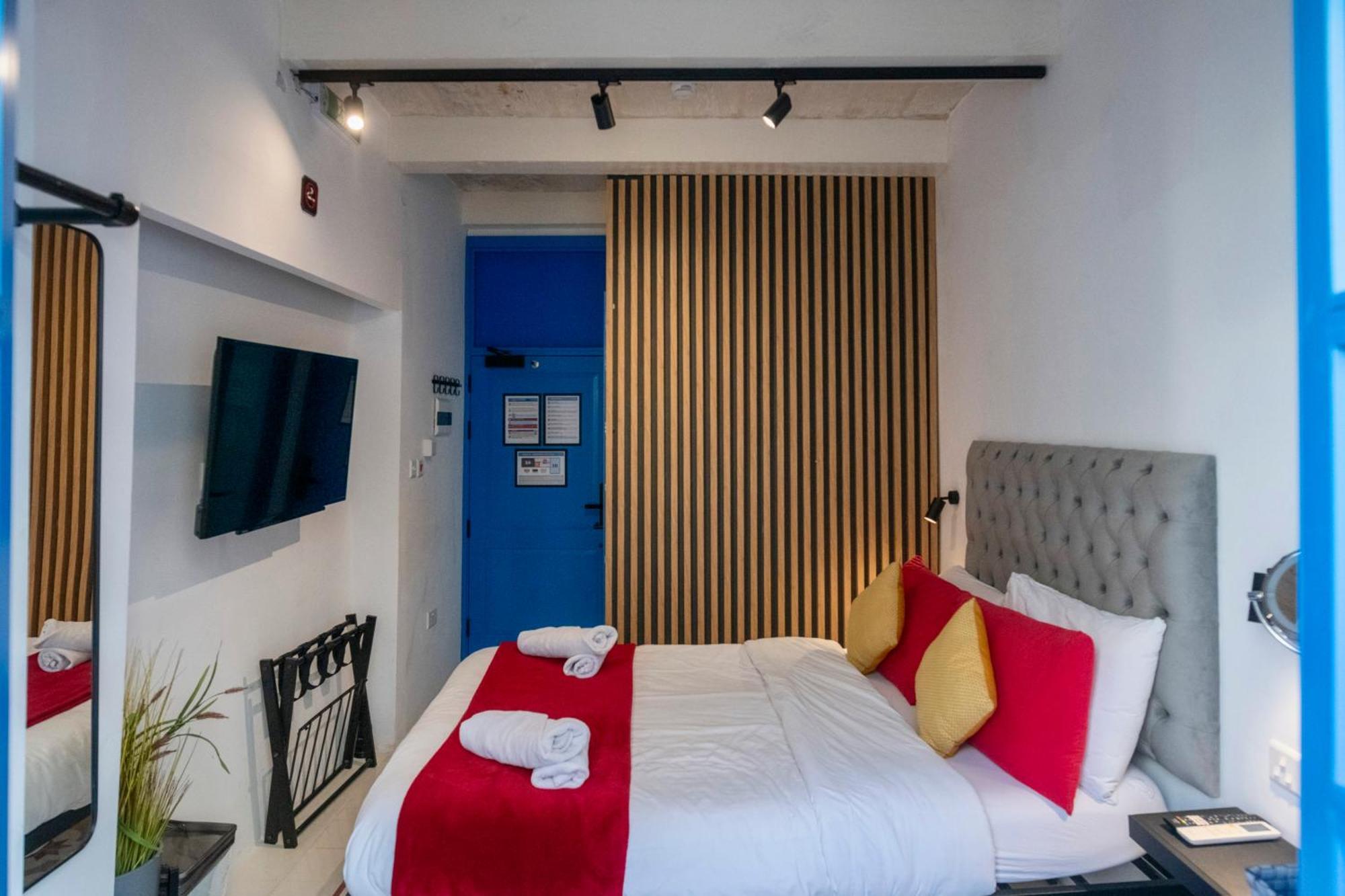 Mandera'S Boutique Suites & Dorms La La Valletta Esterno foto