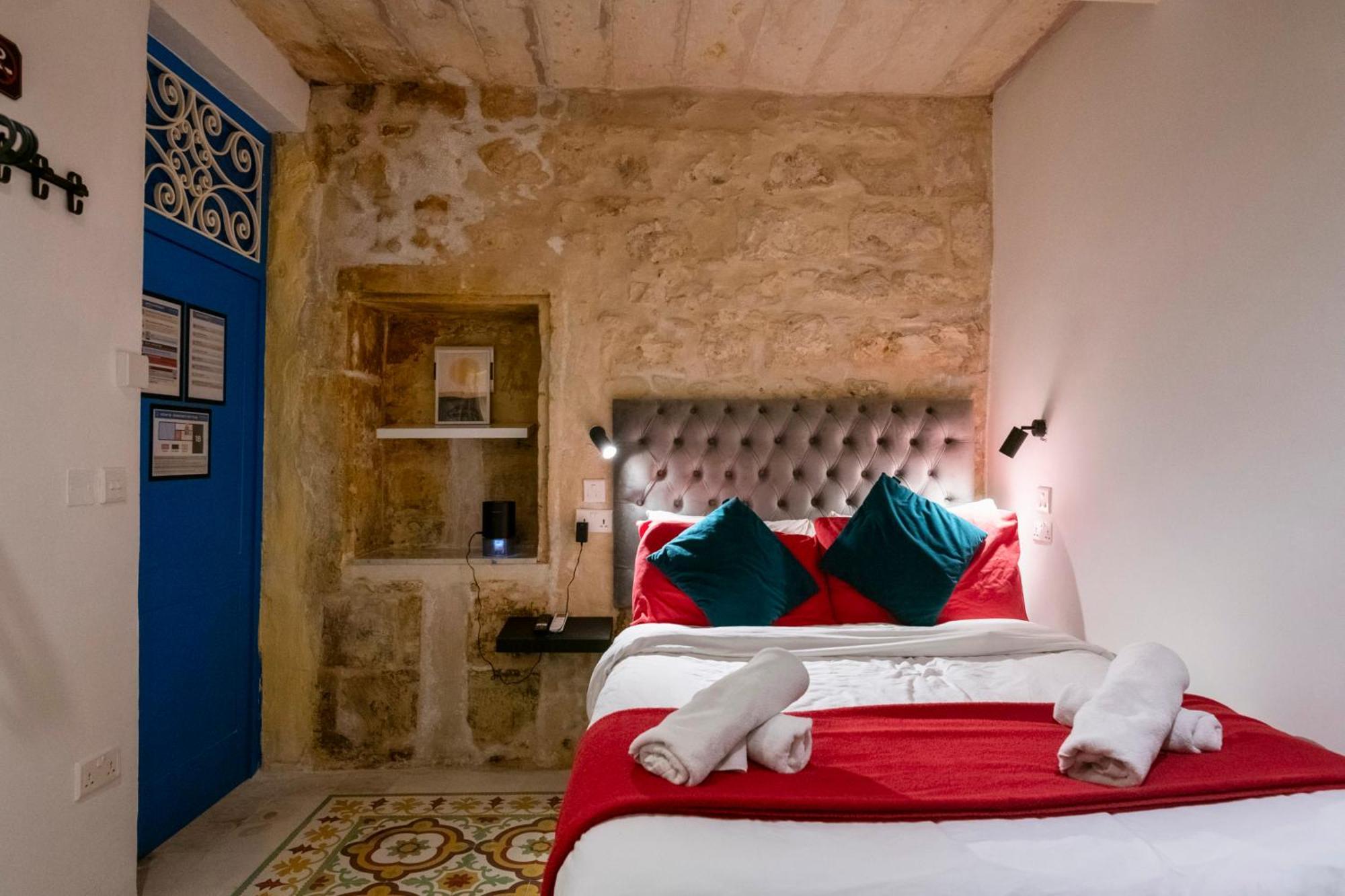 Mandera'S Boutique Suites & Dorms La La Valletta Esterno foto