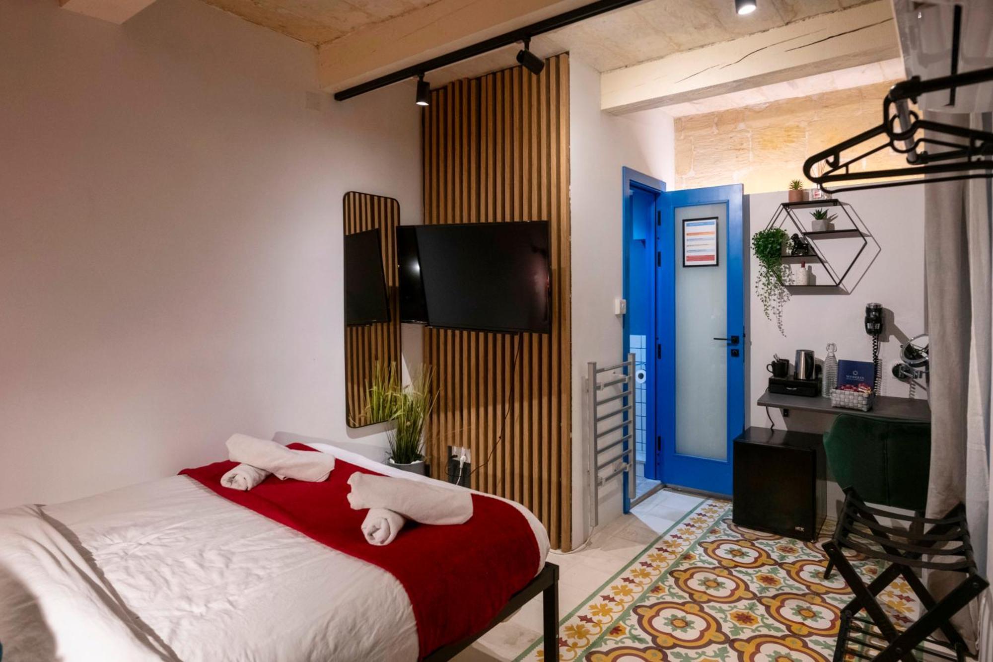 Mandera'S Boutique Suites & Dorms La La Valletta Esterno foto